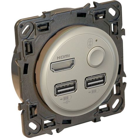 Legrand 067374 Media Hub Light Céliane – Titan-Ausführung