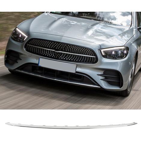 Mercedes-Benz E-Klasse W213 AMG Line Facelift 2021-2023: Austausch der Chromleiste für die untere Frontstoßstange (übergroß) (1/5)