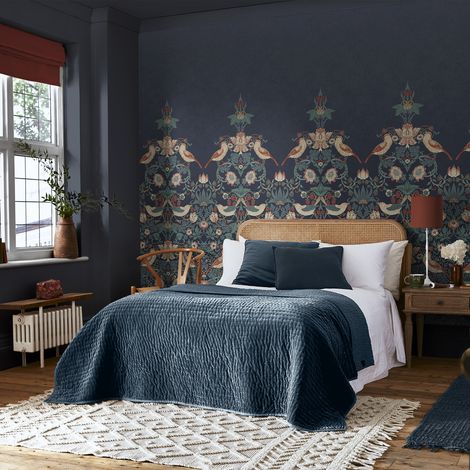 Papier peint panoramique William Morris Strawberry Thief Navy 400 x 250cm Bleu (1/5)