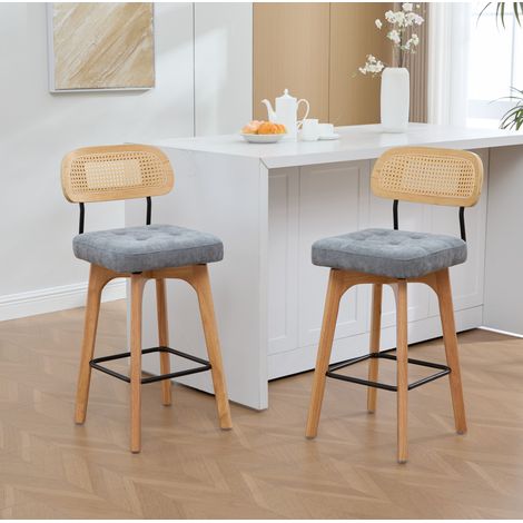 Set di 2 sgabelli da bar girevoli a 360° con schienale in rattan e ciniglia grigia OKWISH (1/5)