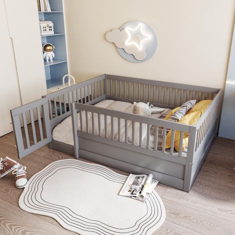 Lit enfant 140 x 200 cm, cadre de lit en bois avec barrière et porte, gris, avec sommier à lattes de haute qualité
