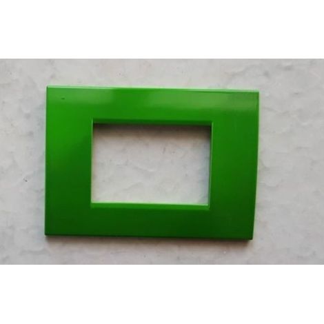 TrAdE Shop Traesio - Placca Placche Placchete Compatibili Living Light In Abs 3 4 7 Posti Colorate - Verde Chiaro -3 fori     -