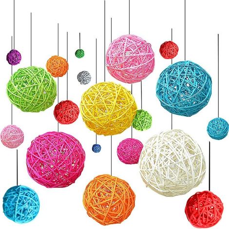 QAZQA Boules de Rotin en Osier Bricolage Artisanat à La Main Vigne Boule Ronde Pendentif Décoration de Table de Mariage pour Bébé Chambre Pépinière Maison 10 Pièces 5 Cm,Couleur aléatoire (1/5)