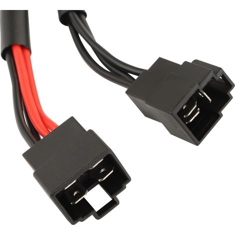 The rectifier connector is compatible with Daytona 675 06-17 and Daytona 675 ABS 13-14. (1/4)