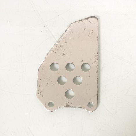 [PRODUIT D'OCCASION] Protection de la platine de repose pied pilote droite origine (1/2)