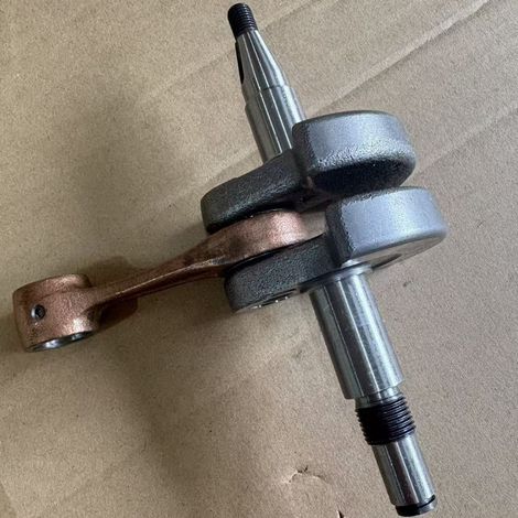 Vilebrequin et bielle compatible Husqvarna 385 390, pièce 503993404 (1/5)