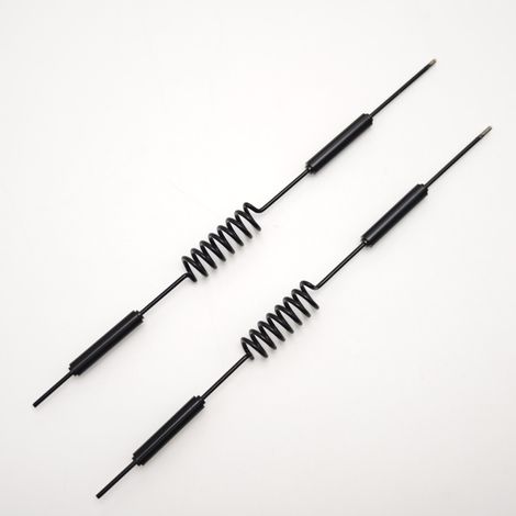 Lot de 2 antennes décoratives métalliques HIRCQOO, compatibles avec les modèles réduits radiocommandés à l'échelle 1/10 et les camions à chenilles radiocommandés à l'échelle 1/10 (1/5)
