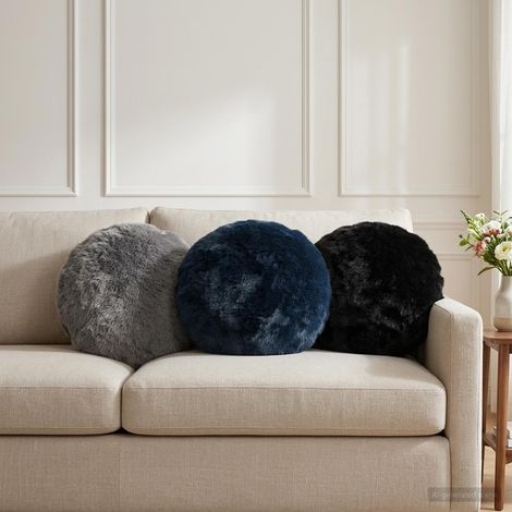 vidaXL Cushion Cover 6 pcs HEERLEN Navy Blue 脴 30 cm Faux Rabbit Fur (1/5)