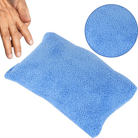 Zehenspreizer aus Schaumstoff zur Vorbeugung von Wundliegen bei pflegebedürftigen älteren Menschen, blau (1/5)