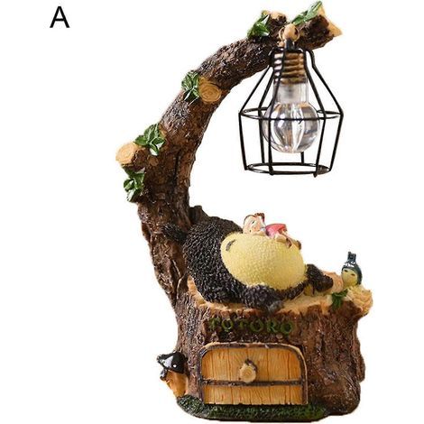 Lampe de nuit LED Totoro en résine, modèle décoratif à exposer chez soi. (1/5)