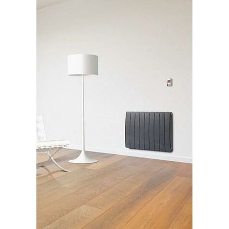 Radiateur electrique 1000W fluide caloporteur blanc horizontal 640x600mm galbé thermostat radio déporté 230V 8 elements BAYO (1/4)