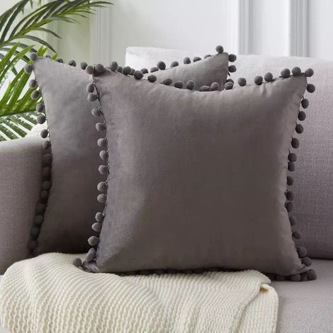2 Pcs Housse de Coussin en Velours Taie d'oreiller Decorative Taie d'oreiller Boule de Fourrure de Couleur (Taupe) (1/5)