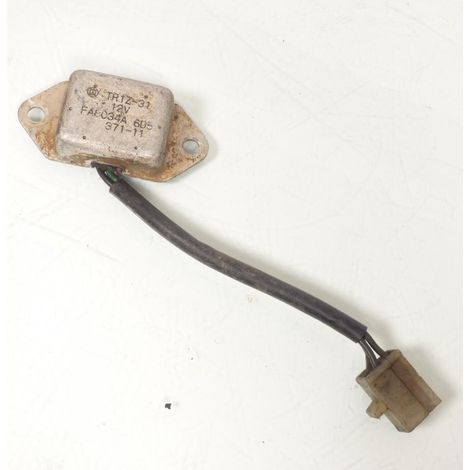 [PRODUIT D'OCCASION] Régulateur de tension origine pour moto Yamaha 400 XS 1977 à 1982 (1/2)