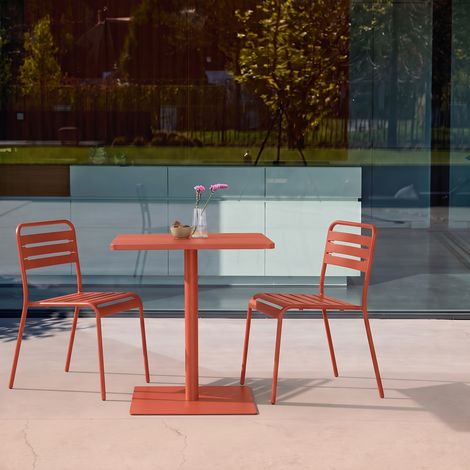 sweeek - Table de jardin bistrot carré acier + 2 assises 70 cm terracotta - Orea + Amélia (1/4)