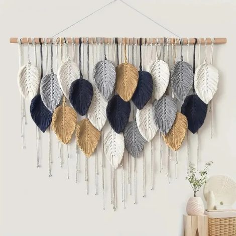 Large bohemian leaf tapestry with tassels for wall hanging, leaf decoration for living room or bedroom (1/5)