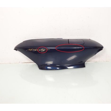 [PRODUIT D'OCCASION] Coque arrière gauche origine pour scooter Yamaha 125 Majesty 1998 (1/5)