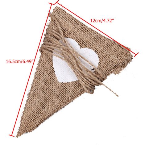 Guirlande de fanions en toile de jute vintage en forme de cœur de 4,5 m, idéale pour la décoration de mariages et de fêtes. (1/3)