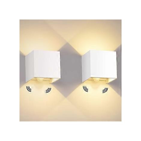 12-W-LED-Wandleuchte für den Innen- und Außenbereich, 2er-Set mit Bewegungsmelder, 3000 K Farbtemperatur, IP65 wasserdicht, einstellbarer Abstrahlwinkel