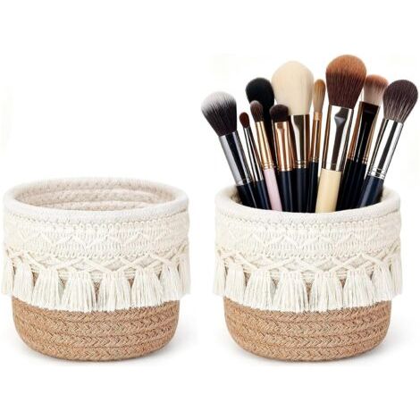 QORVA-2 Pièces Rangement Pinceaux Maquillage, 10 X 10 CM Mini Panier Tressé avec Pompons, Pot Pinceau Maquillage Bohème, Rangement Coiffeuse pour Ranger Peignes et Crayons (1/5)