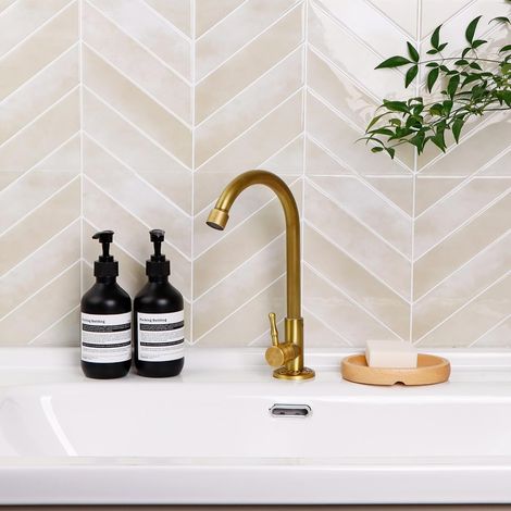 Lot de 10 feuilles 29x23 cm Beige Herringbone 3D Vinyle Autocollant effet carrelage à coller au mur, dosserets auto-adhésifs imperméables pour cuisine et salle de bain (1/5)
