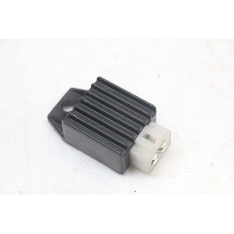 [REFURBISHED] REGULATEUR CHARGE PEUGEOT KISBEE 2T 50 2010 - 2017