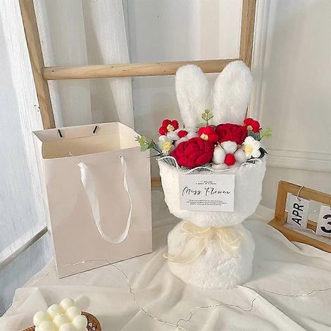 Bouquet de fleurs tricotées avec oreilles de lapin, bouquet en peluche avec oreilles de lapin et cordes en coton, bouquet de roses artificiellesrouge (1/5)