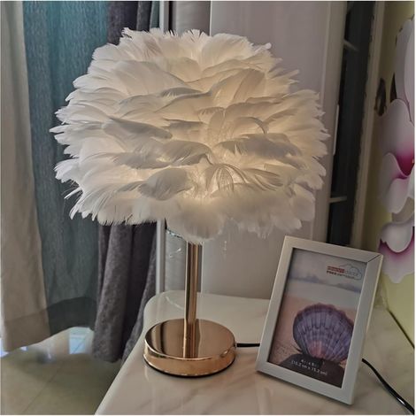 Lampe de table en plumes de chevet classique pour chambre à coucher salon lumière chaude (1/4)