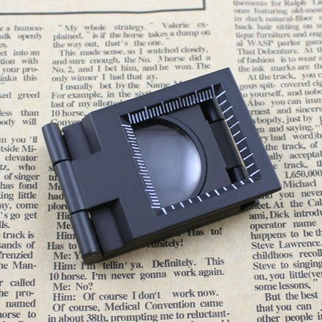 Mini folding magnifying glass made of zinc alloy, 10X 28mm, with scale for folding optical glass and textile magnification. (1/5)