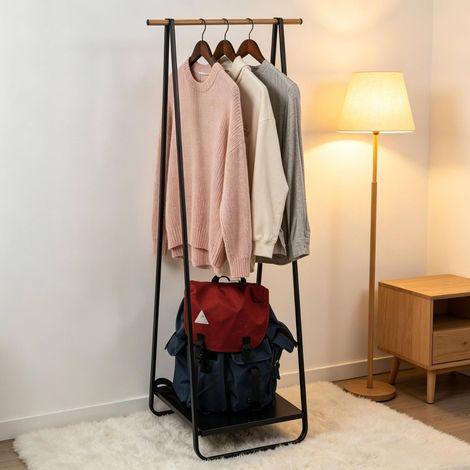 Porte-manteau sur pied en metal et bois noir, 37 x 45 x 141 cm, avec 1 etagere, style simple et moderne (1/5)