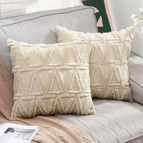 Set of 2 Cushion Covers, Artificial Wool and Polyester Fabric, Modern Triangle Pattern, Soft, Smooth, Comfortable Pillowcase for Living Room, Bedroom, Sofa, 45x45CM, Beige (1/5)