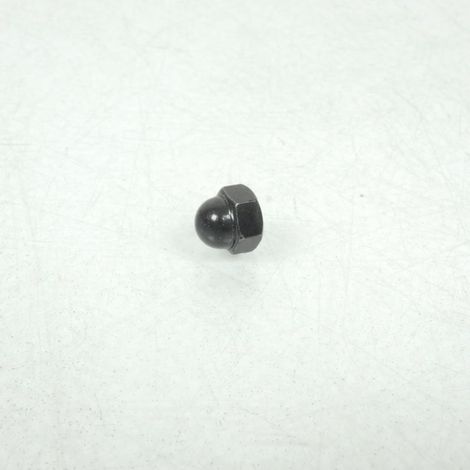 eine schwarze Hutmutter m6 nicht 100 für zwei Räder Yamaha (1/3)