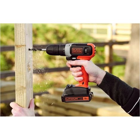 BLACK+DECKER Outillage - Perceuse-visseuse sans fil 18 V, 2 batteries 1,5 Ah BCD001C2-QW (1/5)
