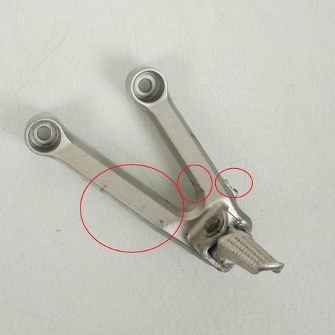 [PRODUIT D'OCCASION] Platine repose pied passager gauche pour moto Suzuki SV 650 S (1/5)