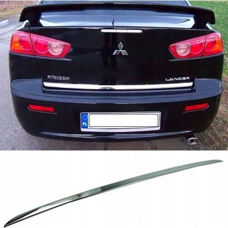 Mitsubishi Lancer X Sedán 4 puertas - tira cromada, portón trasero (1/5)