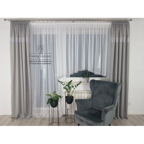 Balcon orné de zircons (1/5)