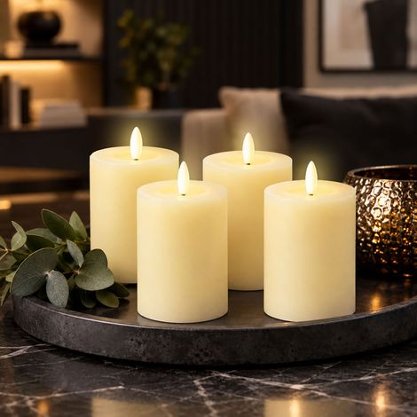LED Adventskerze creme 4er Set mit Timer und Flammeneffekt - 9 x 7 cm - Künstliche Wachskerze warm weiß batteriebetrieben