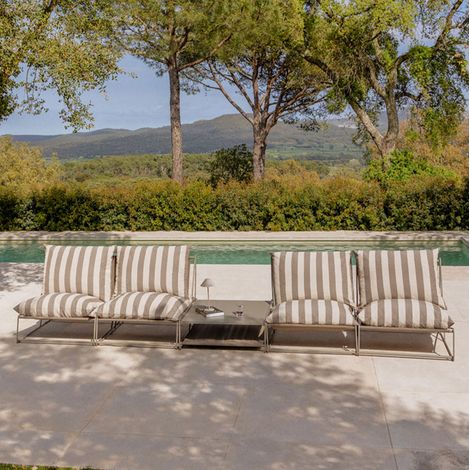 Conjunto de jardín con 2 sofás modulares de 2 piezas y mesa auxiliar convertible Amaro SKLUM (1/5)