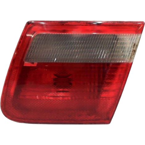 [PRODUIT D'OCCASION] Feu Arriere Interieur Droit BMW Serie 3 ♻️ Ref Oe. 63218368760 - Garantie à vie (1/3)
