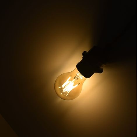 Ampoule LED E27 vintage gold à filament - 4W 2200K (1/5)