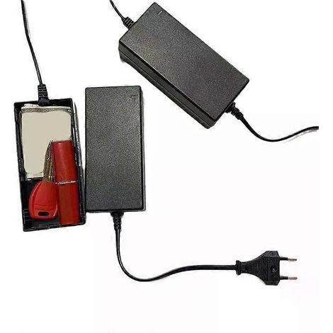 Simulierter Computer-Ladegerät-Geldtresor mit Schlüssel, versteckter Aufbewahrungsort für Bargeld, kreativer Behälter, Versteck, Schutz vor Räubern/Dieben (1/4)