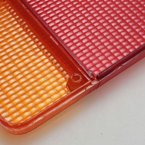 Coperture posteriori in plastica per luci di posizione LH Rh, 2 pezzi, per LVECO Eurocargo (1/3)