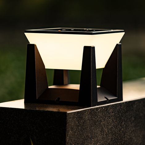 JSSEVN - Farolas solares exteriores, con sensor crepuscular, IP65 resistente al agua, para decoración de jardines, hasta 12 horas de duración (15 x 15 x 14,5 cm). (1/4)
