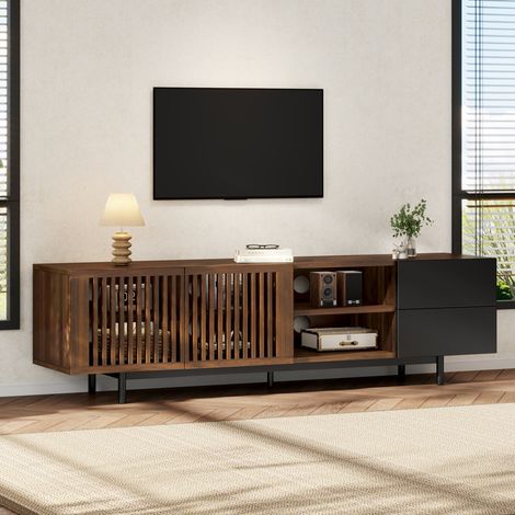 Meuble TV 160 cm en MDF avec portes à lattes, 2 tiroirs et niches ouvertes, noyer et noir, OKWISH (1/5)