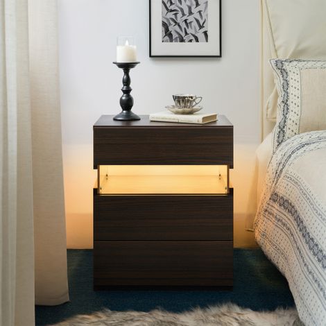 Table de chevet ou d'appoint à trois tiroirs avec éclairage LED et panneaux en acrylique (finition noyer). (1/5)