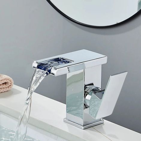 WASCHTISCHARMATUR, drei Farbwechsel durch den Wasserdurchfluss, Chrom