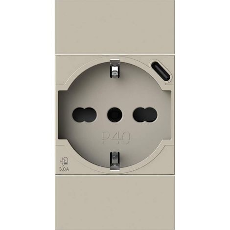 Bticino Living Now Zweipolige und Schuko-Steckdose mit USB 3.0A 4B.KM.P40.USB (1/4)