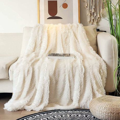 Blanket 200x230 cm, Super Soft and Fluffy Fleece Throw, High Quality Faux Fur Throw, Warm and Cozy Fleece Throw, Sofa Throw, Bedspreads, Cream White (1/5)