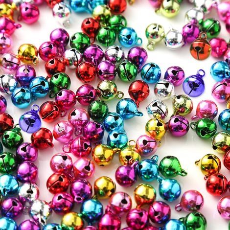 Mini Cloches Colorées 100 Pièces Coloré en Métal Grelots Petites Cloches Colorées Mini Cloches Décoratives Multicolore Grelots Clochettes en Métal pour Décorations de Noël (1/5)
