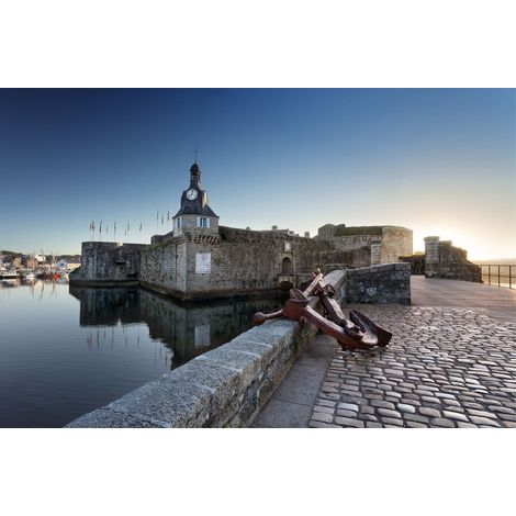 Tableau sur toile Concarneau 65x97 cm - Impression sur Toile Murale Décorative - Image imprimée en HD sur Toile - Toile sur Châssis en Bois FSC - Fabriqué en France (1/4)