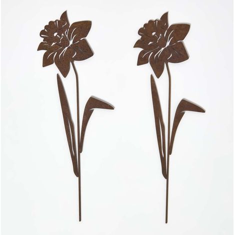 HOMESCAPES Gartenstecker Rost – Osterglocken Gartendeko 2er-Set, wetterfeste Gartenfiguren aus Metall für draußen, Rost Deko für Garten, Terrasse & Balkon (1/5)